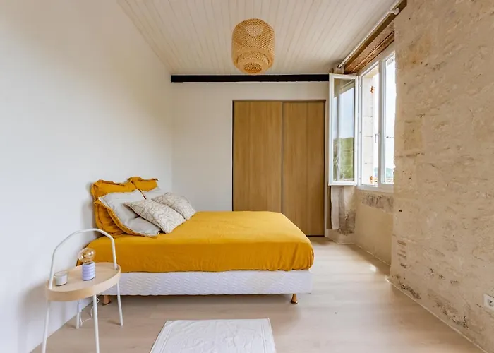 L'elegant T3 Coeur Du Village Parking Facile *