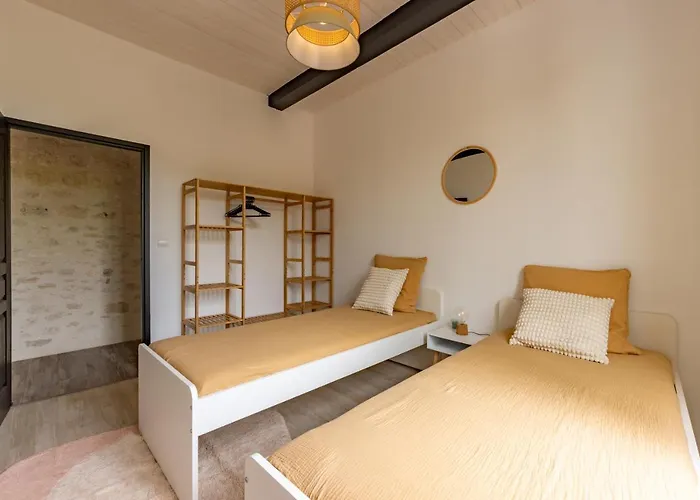 L'elegant T3 Coeur Du Village Parking Facile Appartement Montaigu-de-Quercy