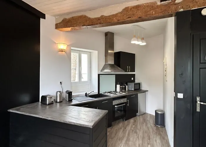 L'elegant T3 Coeur Du Village Parking Facile