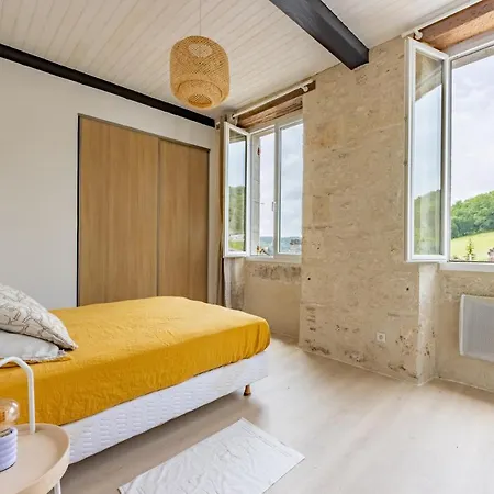 L'elegant T3 Coeur Du Village Parking Facile