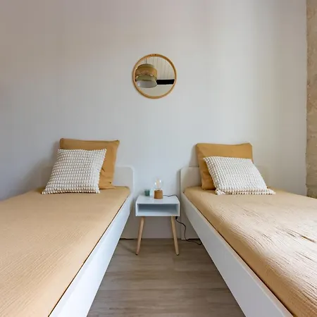Διαμέρισμα L'elegant T3 Coeur Du Village Parking Facile Montaigu-de-Quercy